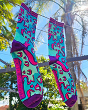 Load image into Gallery viewer, POWER POSITIVITY SOCKS