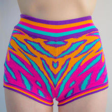 Load image into Gallery viewer, SEA DRAGON KNIT HOTPANTS