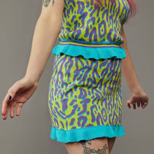 Load image into Gallery viewer, TRIBE O LIGHT CURLY KNIT SKIRT